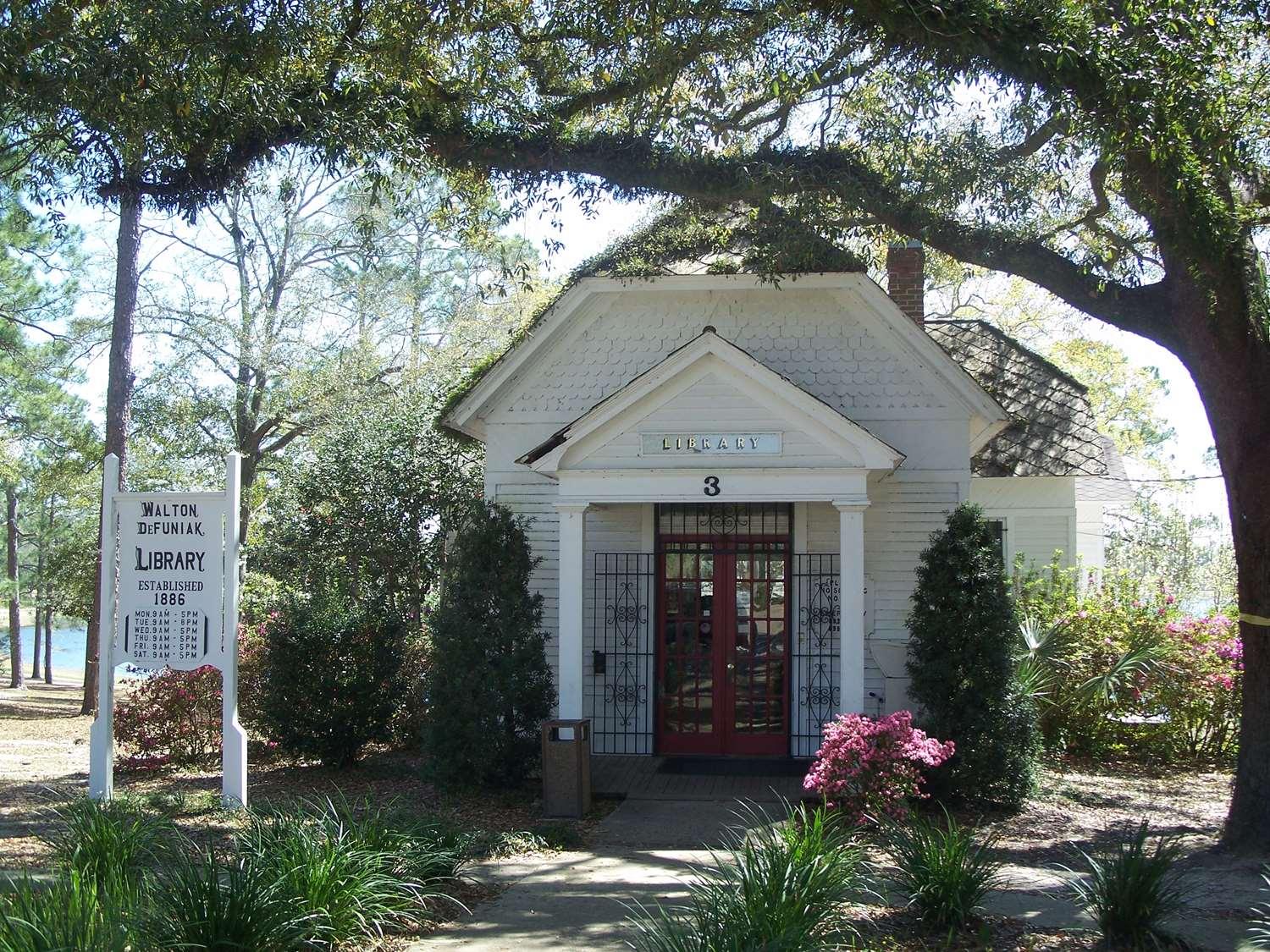 Best Western Crossroads Inn DeFuniak Springs Eksteriør billede